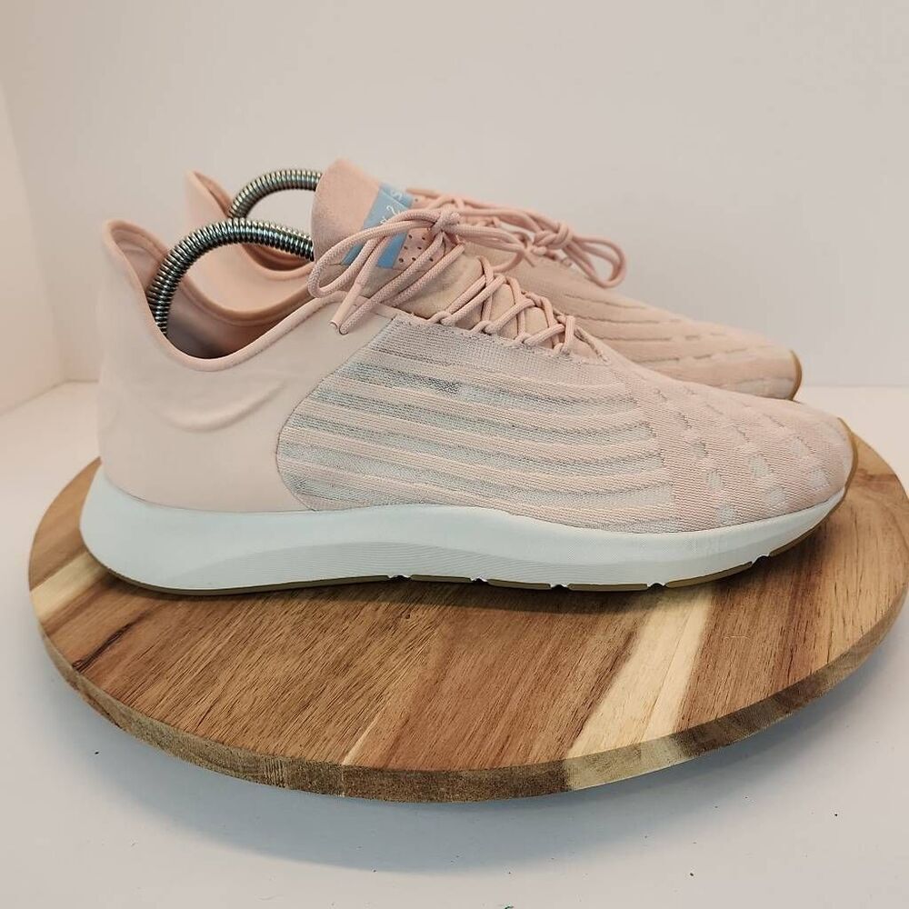 Women's Pink Athletic Shoes